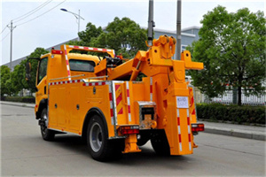 云县高速路拖车费